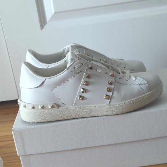 Valentino Rockstud Untitled Sneakers - Picture 6 of 13